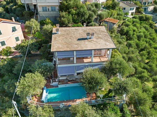 casa indipendente in vendita a Chiavari in zona Sant'Andrea di Rovereto