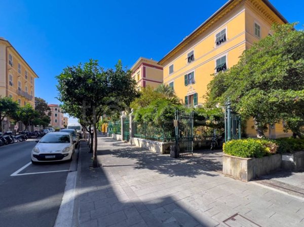 appartamento in vendita a Chiavari in zona Entella
