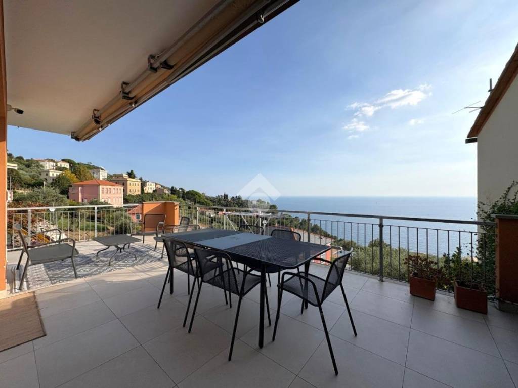 appartamento in vendita a Chiavari in zona Sant'Andrea di Rovereto