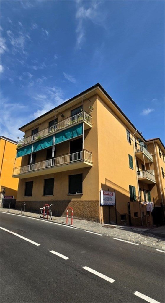 appartamento in vendita a Chiavari in zona Entella