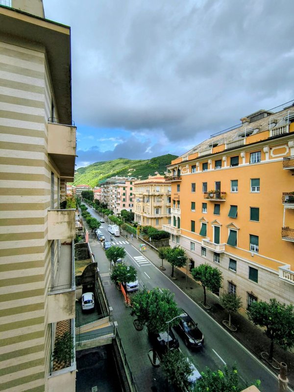 appartamento in vendita a Chiavari in zona Entella