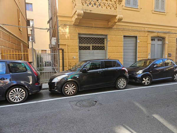 locale commerciale in vendita a Chiavari