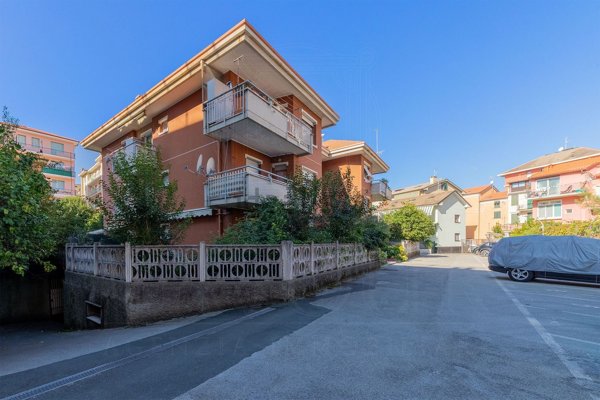 appartamento in vendita a Chiavari in zona Entella