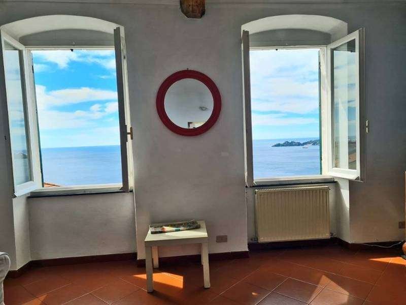 appartamento in vendita a Chiavari in zona Sant'Andrea di Rovereto