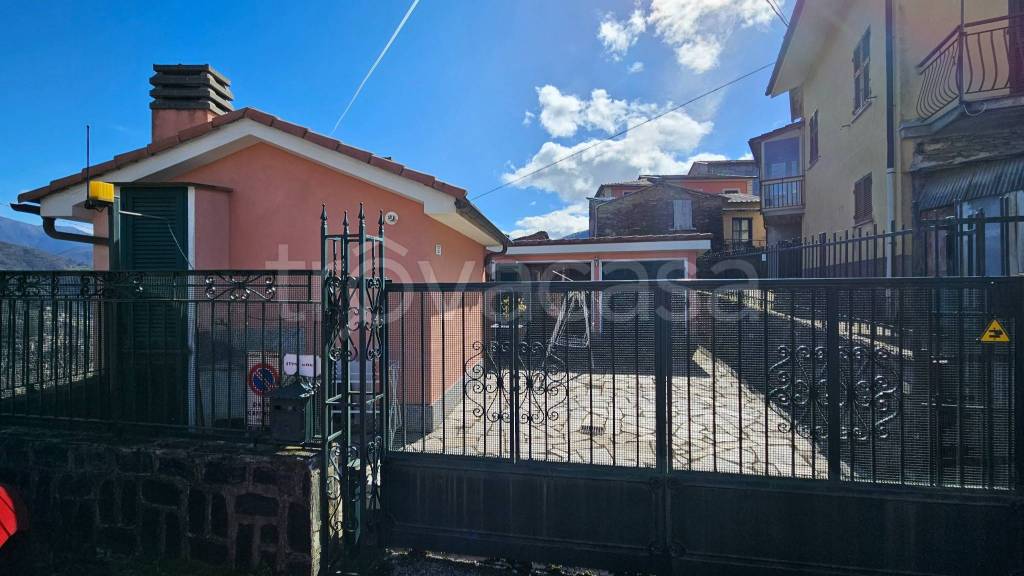 casa indipendente in vendita a Cicagna in zona Serra