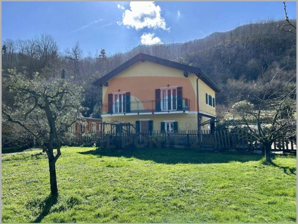 casa indipendente in vendita a Cicagna