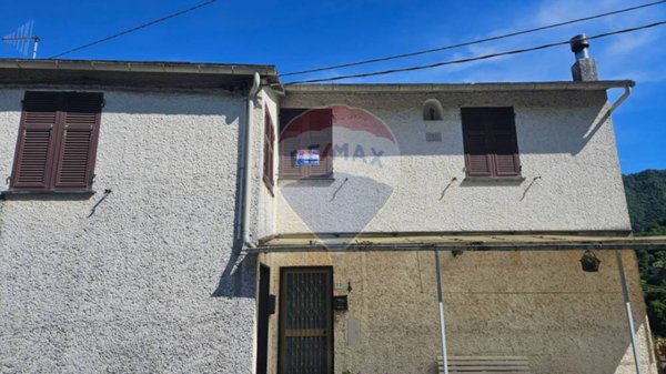 casa indipendente in vendita a Cicagna in zona Serra