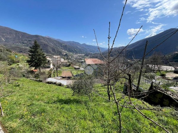 casa indipendente in vendita a Cicagna in zona Serra