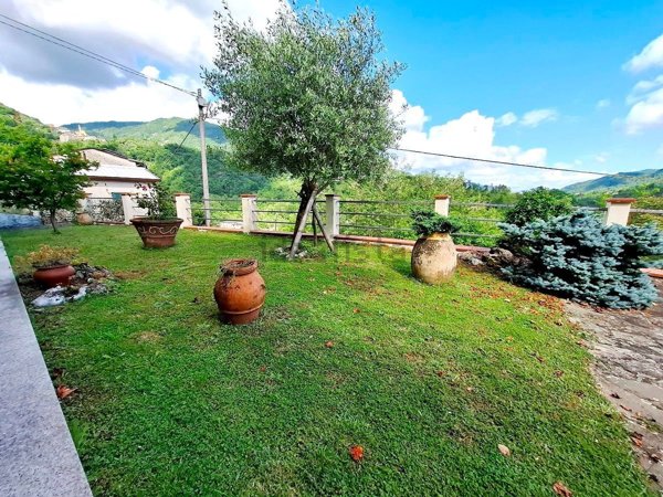 casa indipendente in vendita a Cicagna