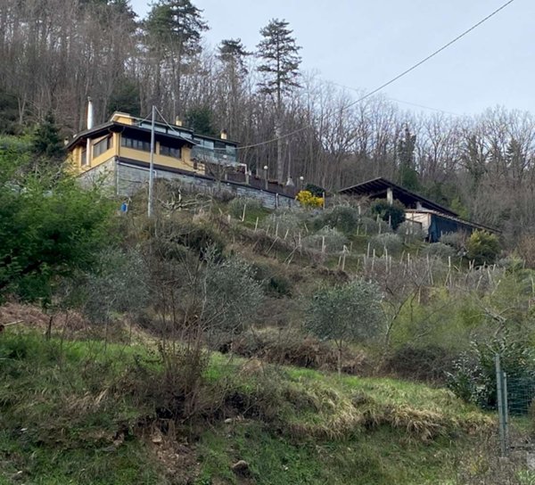 casa indipendente in vendita a Cicagna in zona Piane