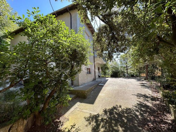 casa indipendente in vendita a Cogoleto in zona Sciarborasca