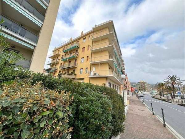 appartamento in vendita a Cogoleto