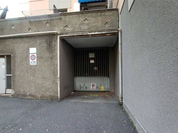 negozio in vendita a Cogoleto