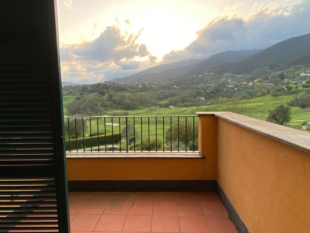 appartamento in vendita a Cogoleto