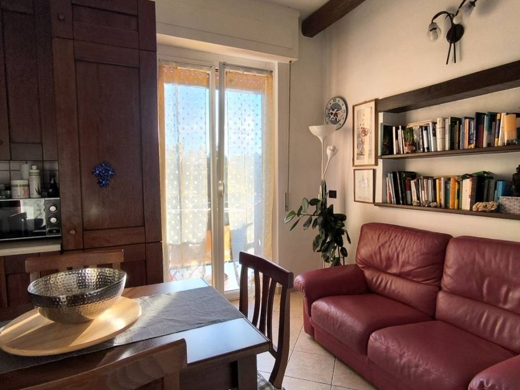 appartamento in vendita a Cogoleto in zona Sciarborasca