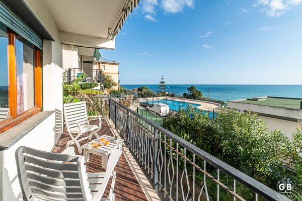 appartamento in vendita a Cogoleto