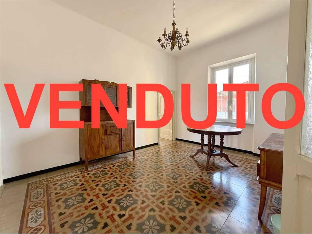 appartamento in vendita a Cogoleto in zona Sciarborasca