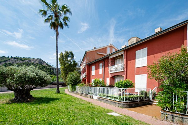appartamento in vendita a Cogoleto