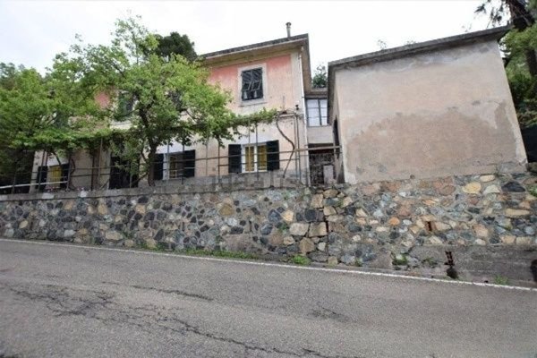 appartamento in vendita a Cogoleto in zona Pratozanino