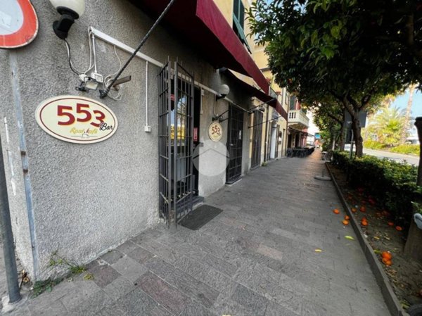 negozio in vendita a Cogoleto