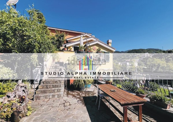 casa indipendente in vendita a Cogoleto