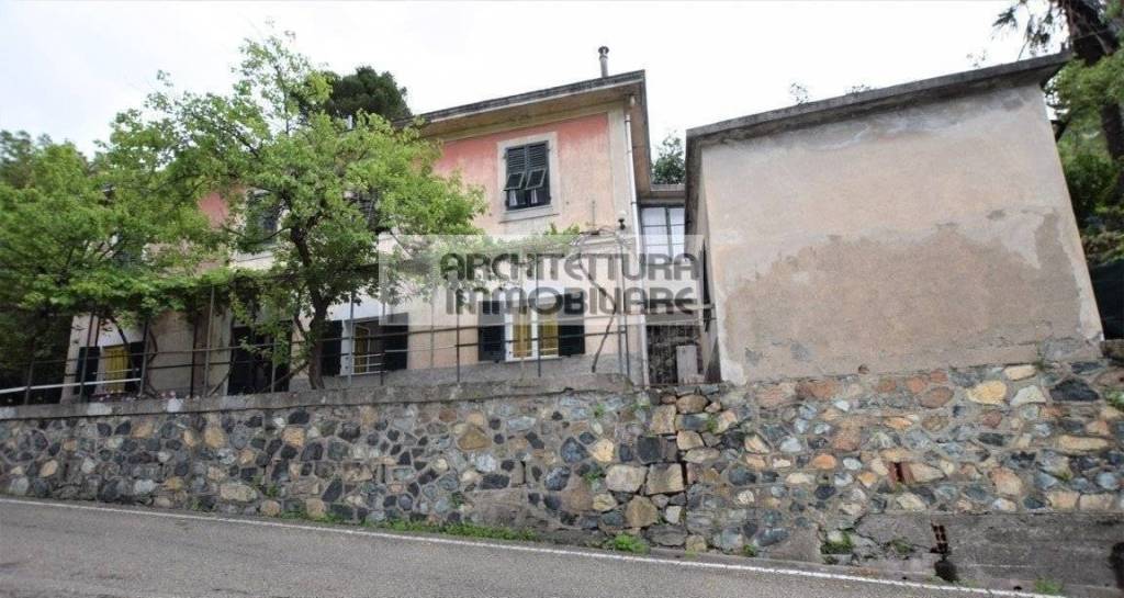 appartamento in vendita a Cogoleto in zona Pratozanino