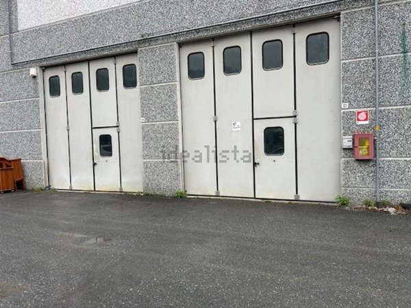 locale commerciale in vendita a Cogoleto