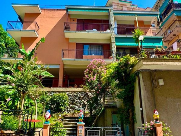 appartamento in vendita a Cogoleto
