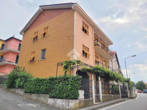 appartamento in vendita a Cogoleto in zona Sciarborasca