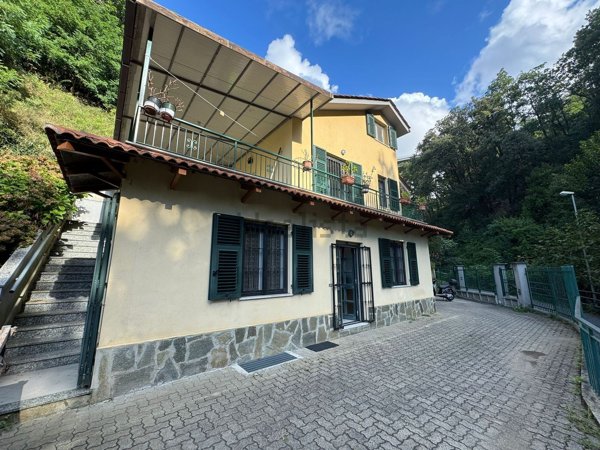 casa indipendente in vendita a Cogoleto