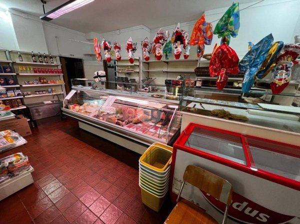 negozio in vendita a Cogoleto