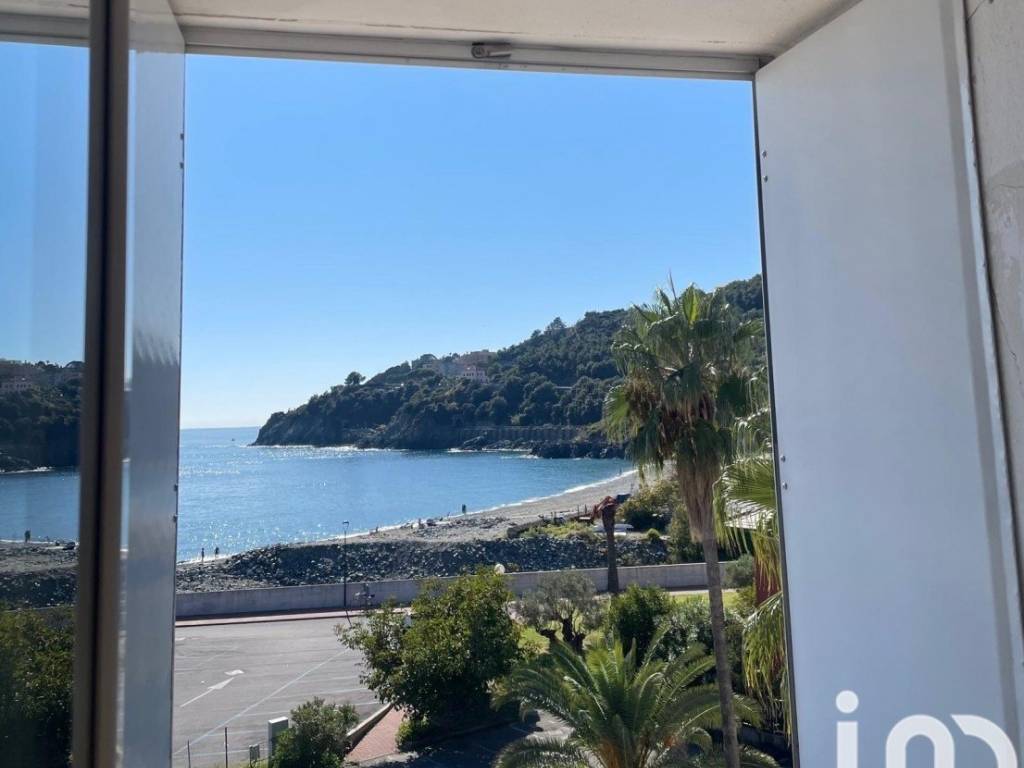 appartamento in vendita a Cogoleto