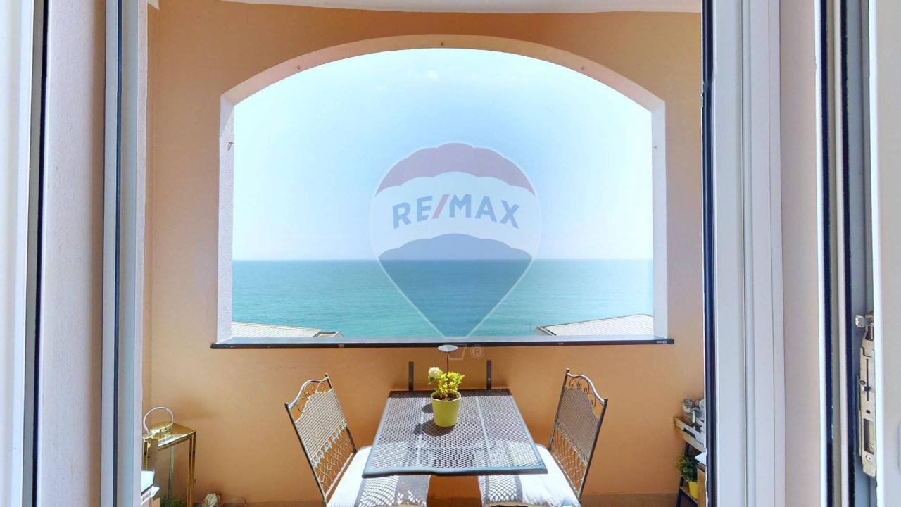 appartamento in vendita a Cogoleto