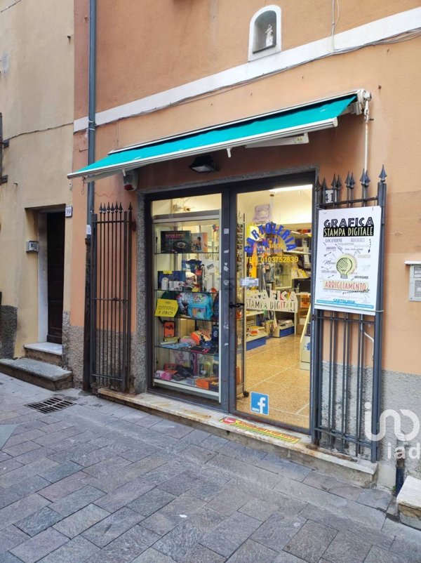 negozio in vendita a Cogoleto