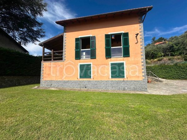 casa indipendente in vendita a Cogoleto in zona Sciarborasca