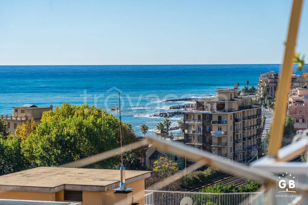 appartamento in vendita a Cogoleto