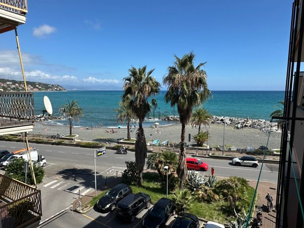 appartamento in vendita a Cogoleto