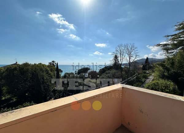 appartamento in vendita a Cogoleto