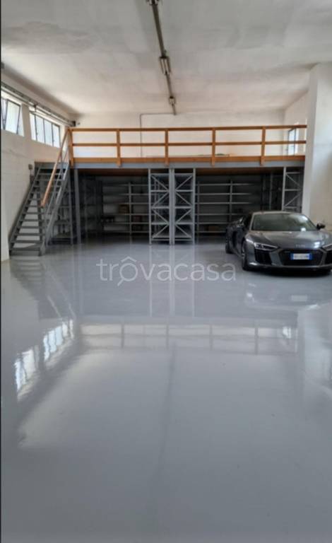 locale di sgombero in vendita a Cogoleto