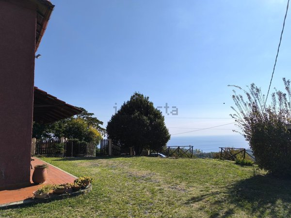 appartamento in vendita a Cogoleto