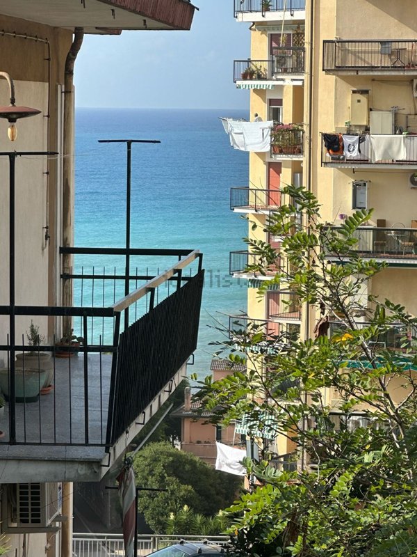 appartamento in vendita a Cogoleto