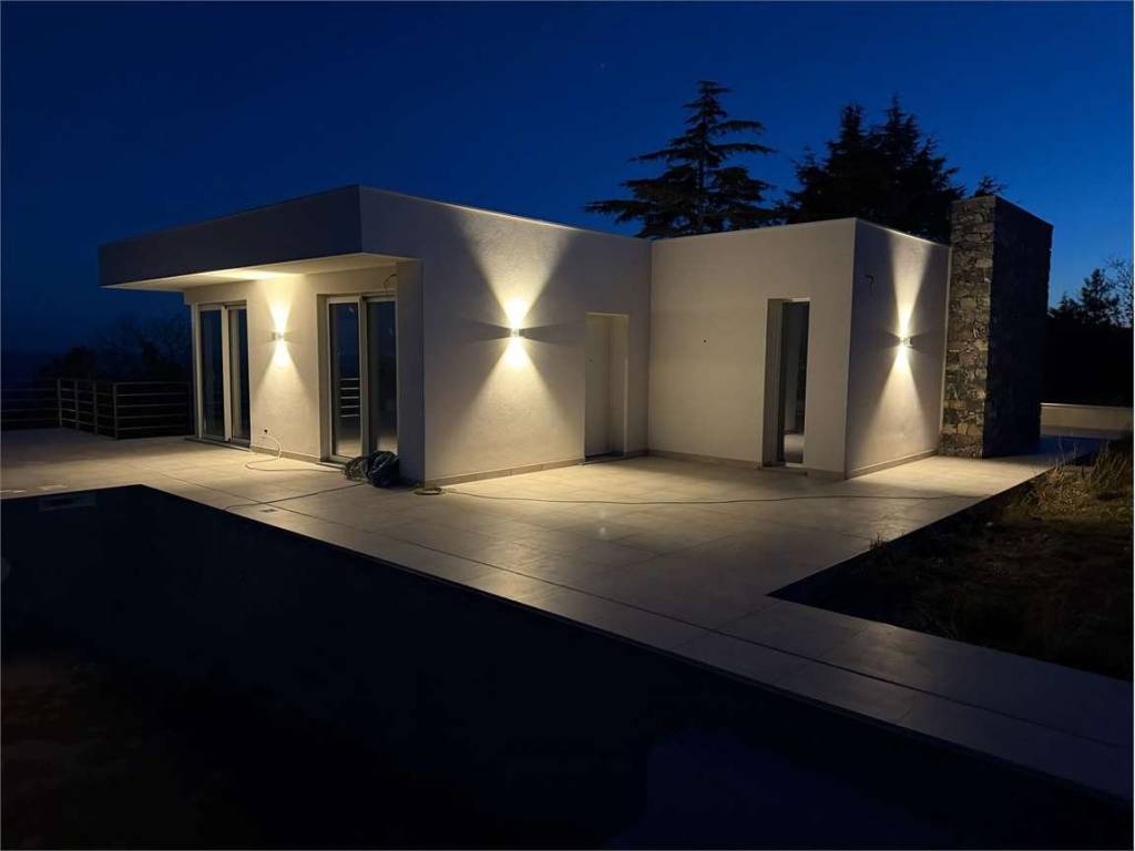 casa indipendente in vendita a Cogoleto