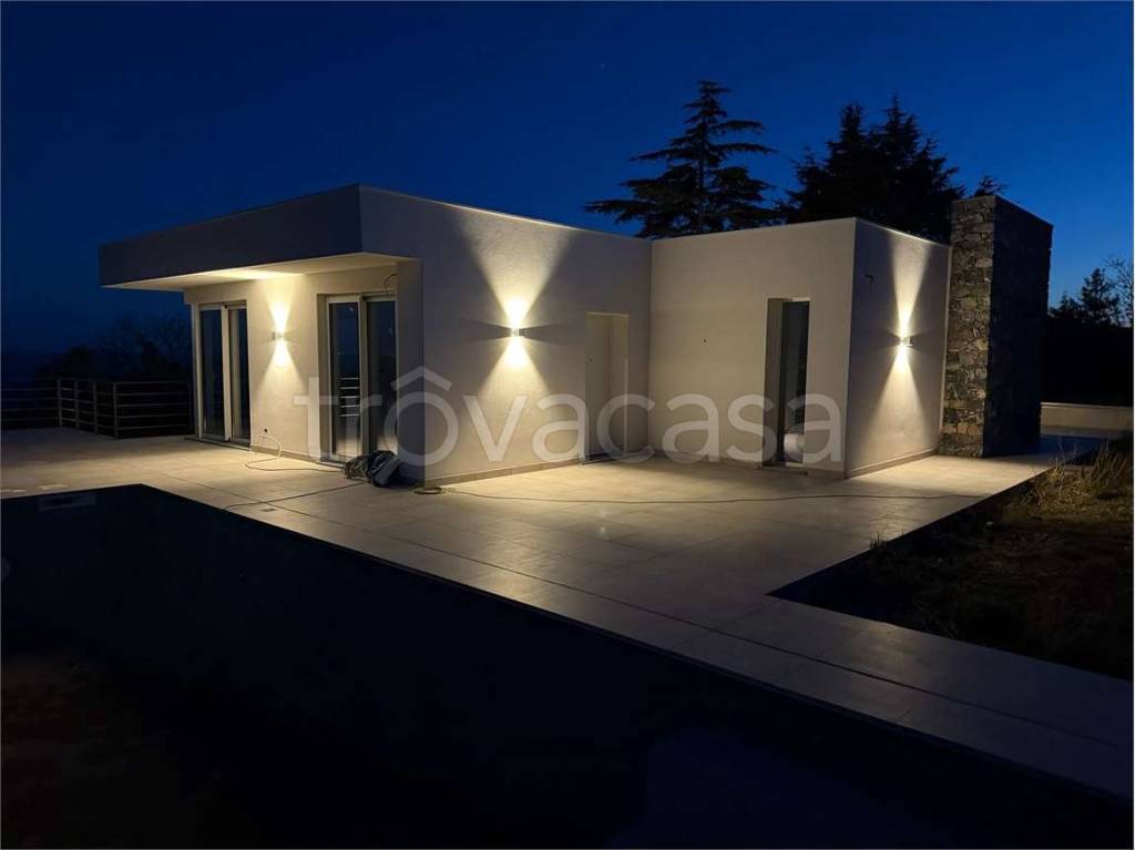 casa indipendente in vendita a Cogoleto