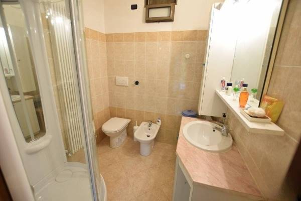 appartamento in vendita a Cogoleto in zona Pratozanino