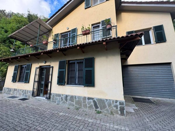 casa indipendente in vendita a Cogoleto