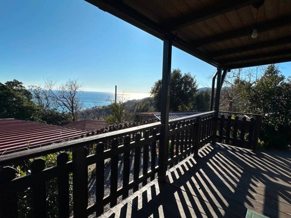 appartamento in vendita a Cogoleto