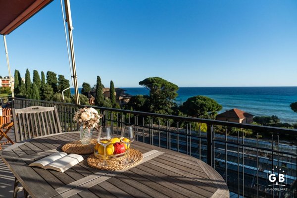 appartamento in vendita a Cogoleto