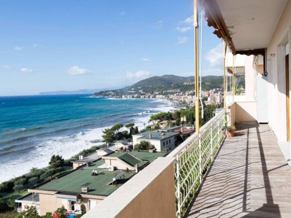 appartamento in vendita a Cogoleto