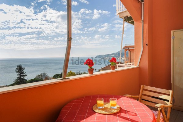 appartamento in vendita a Cogoleto