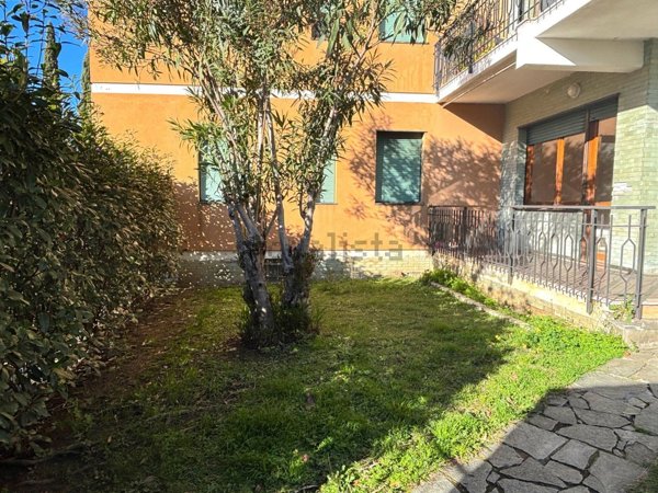 appartamento in vendita a Cogoleto in zona Pratozanino